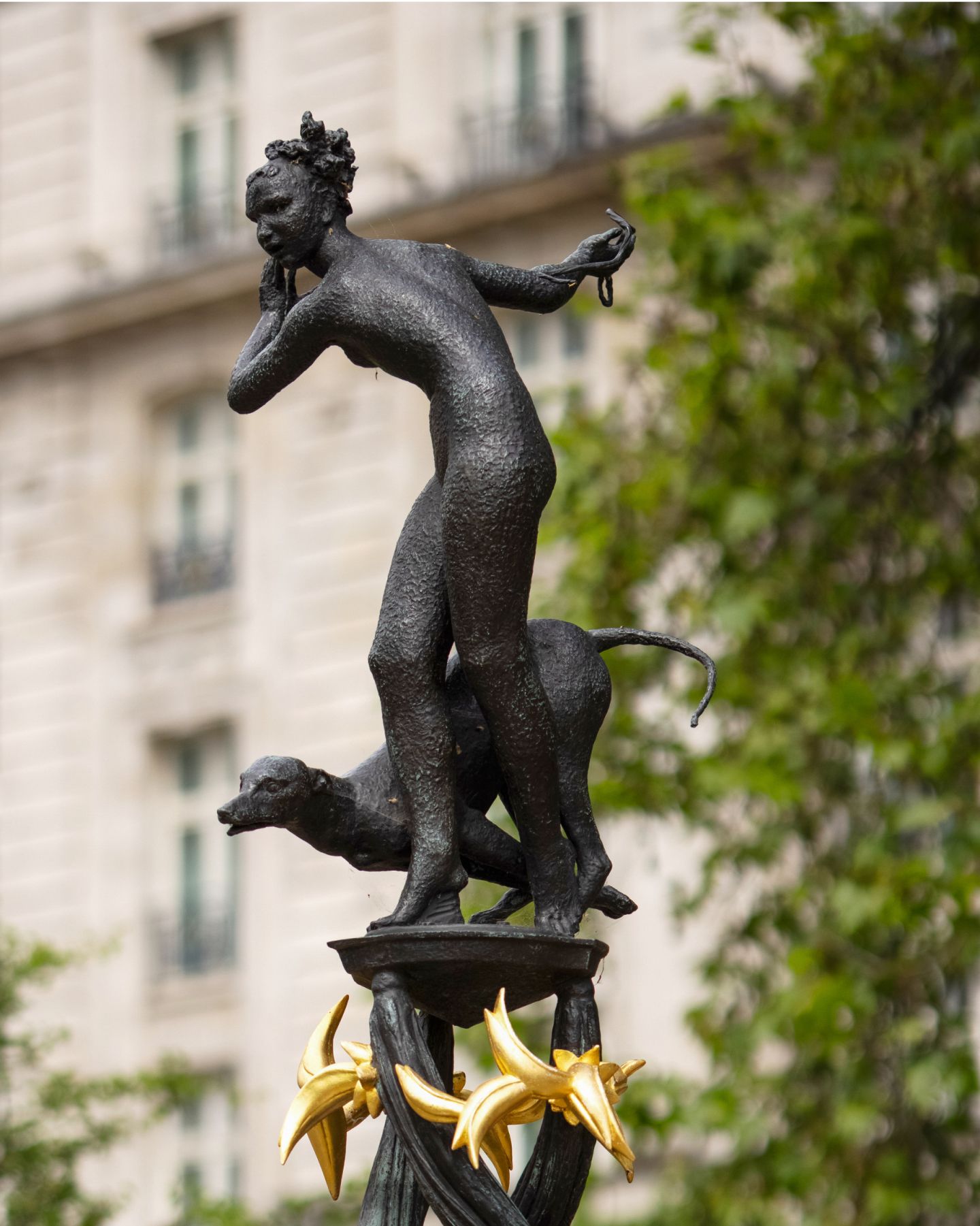 statues in mayfair